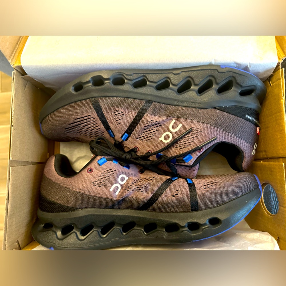 Cloudsurfer Road-Running Shoes Size: 10Mens = 12 Woman